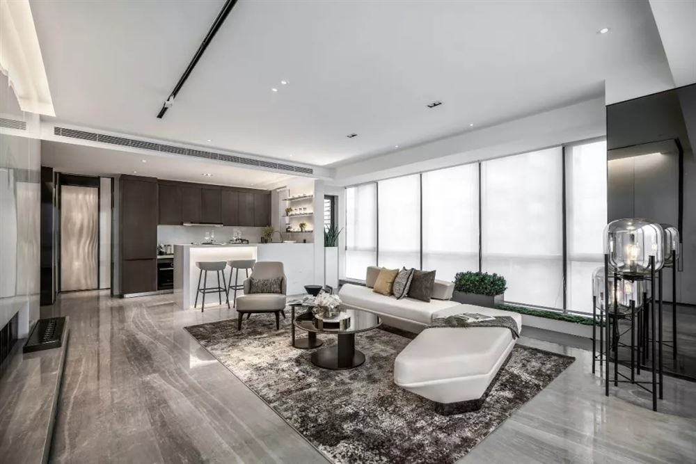 湛江市萬(wàn)象凱旋灣輕奢風(fēng)格四居室裝修案例