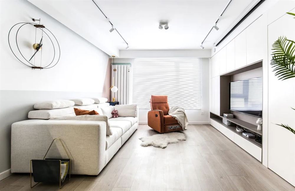 湛江市碧海園輕奢風格三居室裝修案例